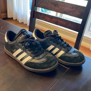 Youth Samba Adidas shoes